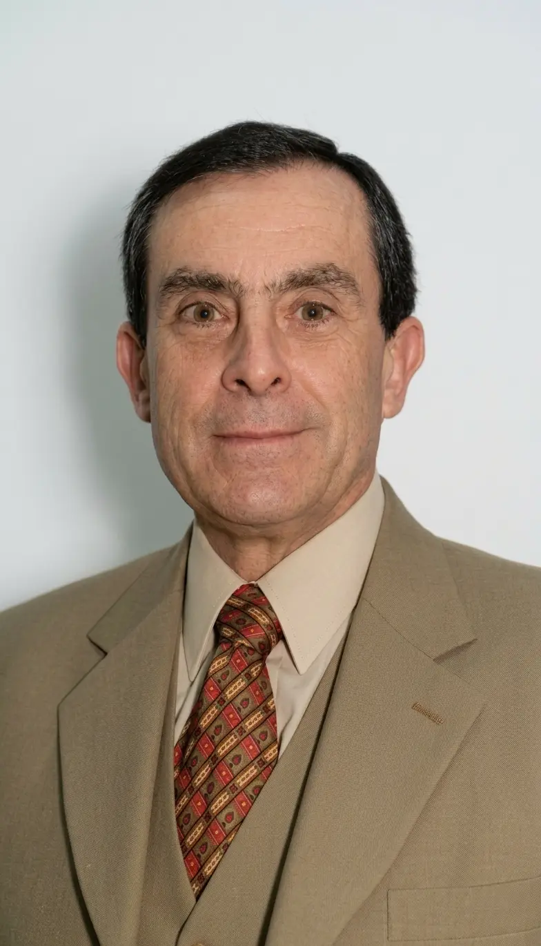 Retrato del Cr. Sergio Armando Simesen de Bielke, presidente del Consejo Profesional de Ciencias Económicas de Salta durante el período 1997 - 2000 y 2000 - 2003